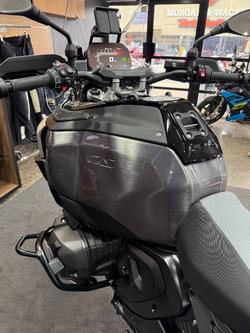 2026 BMW Motorrad R 1300 GS Adventure Triple Black BLACK STORM METALLIC