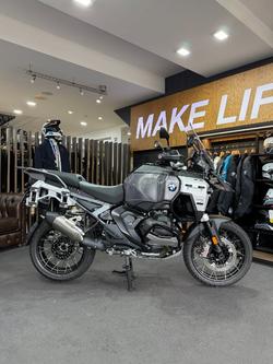 BMW Motorrad R 1300 GS Adventure Triple BLK