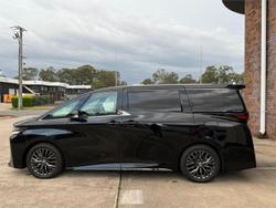 2024 Toyota Vellfire Hybrid Z Premier