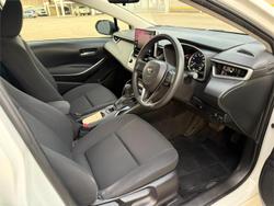 2020 Toyota Corolla Touring Hybrid S