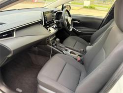 2020 Toyota Corolla Touring Hybrid S