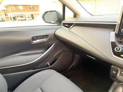 2020 Toyota Corolla Touring Hybrid S