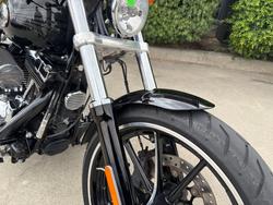 2015 HARLEY-DAVIDSON FXSB SOFTAIL BREAKOUT Black