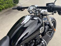 2015 HARLEY-DAVIDSON FXSB SOFTAIL BREAKOUT Black