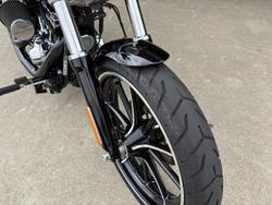 2015 HARLEY-DAVIDSON FXSB SOFTAIL BREAKOUT Black