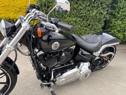 2015 HARLEY-DAVIDSON FXSB SOFTAIL BREAKOUT Black