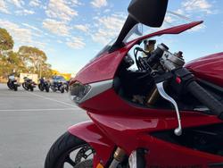 2015 Triumph DAYTONA 675 Red