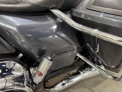 2019 Harley-Davidson CVO Road Glide 117 (FLTRXSE) Touring Silver