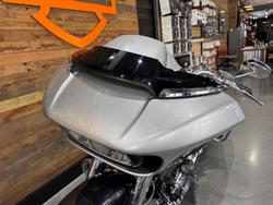 2019 Harley-Davidson CVO Road Glide 117 (FLTRXSE) Touring Silver