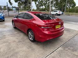 2017 HYUNDAI ELANTRA ACTIVE 2.0 MPI AD Red