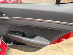 2017 HYUNDAI ELANTRA ACTIVE 2.0 MPI AD Red