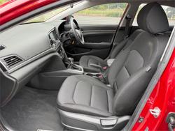 2017 HYUNDAI ELANTRA ACTIVE 2.0 MPI AD Red