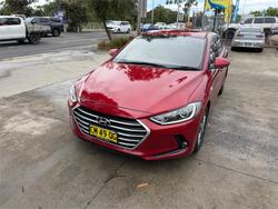 2017 HYUNDAI ELANTRA ACTIVE 2.0 MPI AD Red