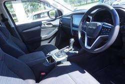 2022 Isuzu MU-X LS-M