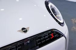 2025 MINI Cooper S Classic F66 Nanuq White