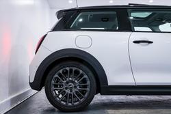 2025 MINI Cooper S Classic F66 Nanuq White