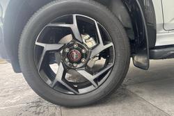 2024 Isuzu MU-X X-TERRAIN