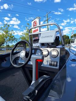 2026 QUINTREX 420 Renegade SC