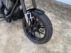 2016 VICTORY HAMMER 8-BALL Solid Black INT