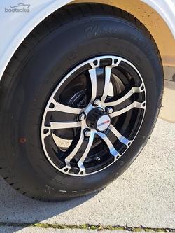 2026 QUINTREX F420 Explorer Trophy