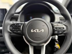 2024 KIA STONIC S