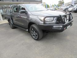 2025 Toyota Hilux SR