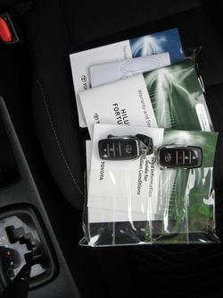 2025 Toyota Hilux SR