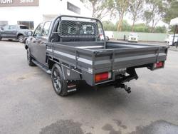 2025 Toyota Hilux SR