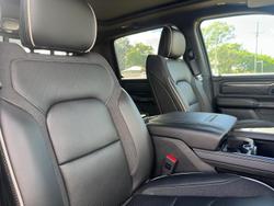 2025 RAM 1500 Limited Hurricane HO RamBox DT MY26 4X4 Dual Range Granite Crystal