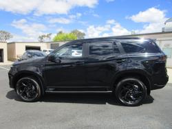 2025 Isuzu MU-X X-TERRAIN