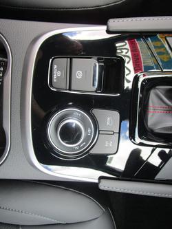 2025 Isuzu MU-X X-TERRAIN