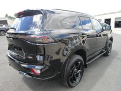 2025 Isuzu MU-X X-TERRAIN