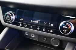 2025 Mitsubishi Outlander LS