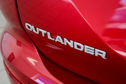 2025 Mitsubishi Outlander LS