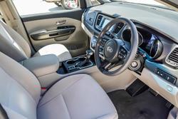 2019 Kia Carnival S