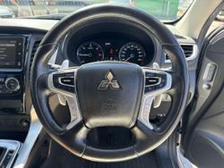 2016 Mitsubishi Pajero Sport GLS