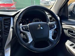 2016 Mitsubishi Pajero Sport GLS