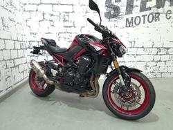 Kawasaki Z900 (ZR900F)