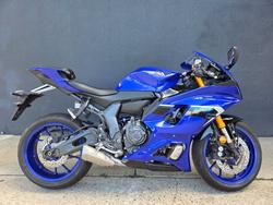 Yamaha YZF-R7LA