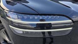 2025 Genesis GV70 2.5T SIGNATURE