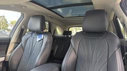 2025 Genesis GV70 2.5T SIGNATURE