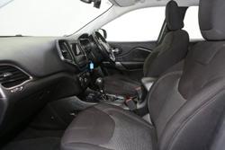 2019 Jeep Cherokee Sport