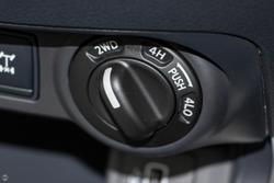 2025 Nissan Navara ST