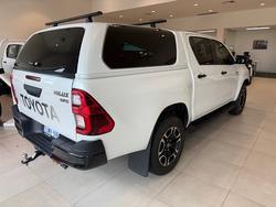 2024 Toyota Hilux 4x4 2.8L Dsl D/C 6AT SR5 48V