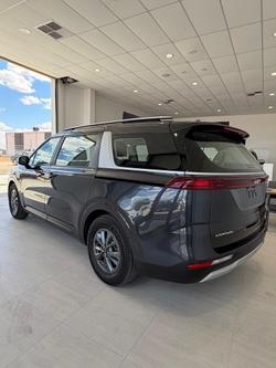 2022 Kia Carnival S