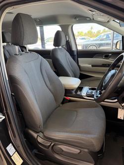 2022 Kia Carnival S