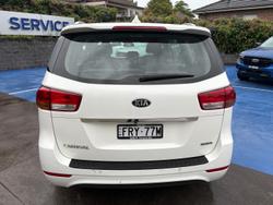 2017 Kia Carnival S