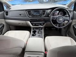 2017 Kia Carnival S