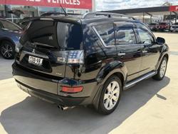 2011 Mitsubishi Outlander VR-X