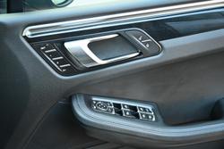 2018 Porsche Macan S